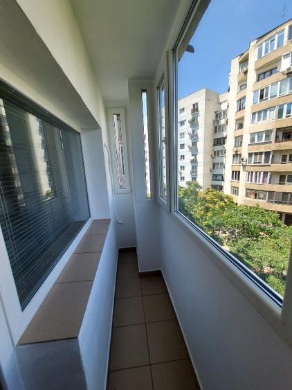 Garsoniera, zona Nerva Traian, 2000 RON sau 375 euro