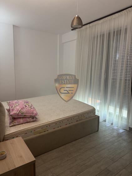 De închiriat – apartament 2 camere, vedere frontală la lac