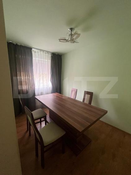 Apartament de vanzare, cu 3 camere, 51 mp, zona Campia Turzii