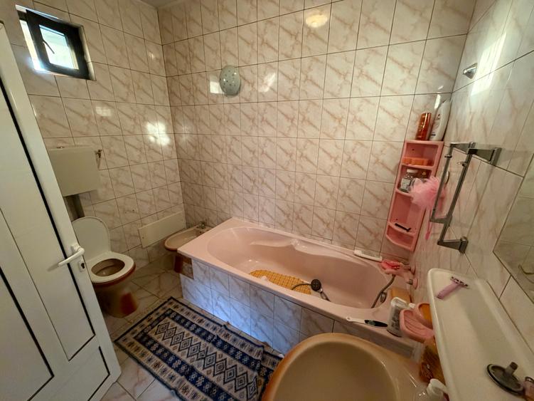 Vila individuala, demisol + p+2, 396mp utili, curte, garaj, centrala proprie