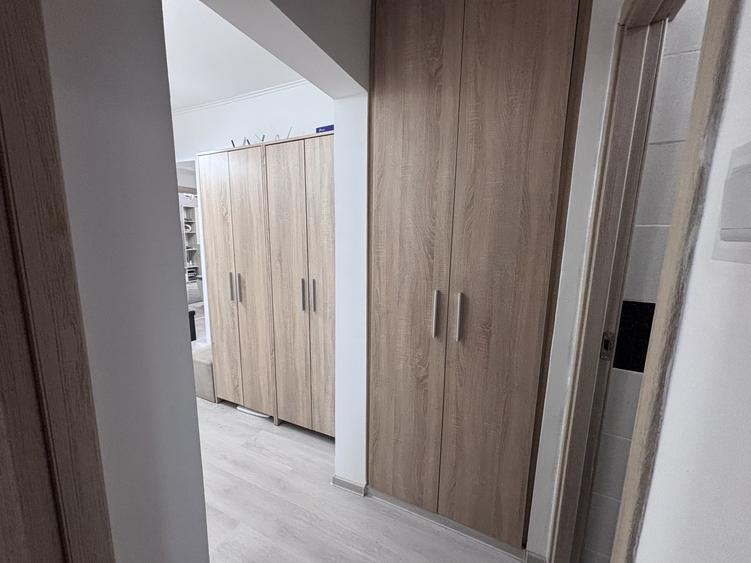 Apartament 4 camere/ Colentina/ Dna Ghica/ Centrală Proprie/ 2 Parcări