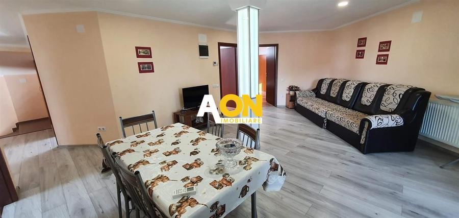 1/2 Duplex, format din 3 apartamente, 294 mp utili, ultracentral