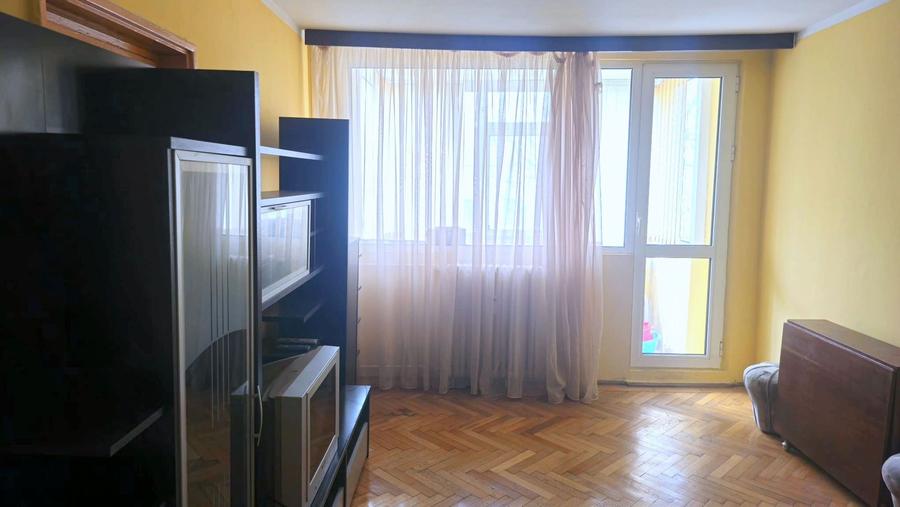 Apartament 3 camere de vanzare - Tiglina 1 - Strada Saturn - Etaj 2