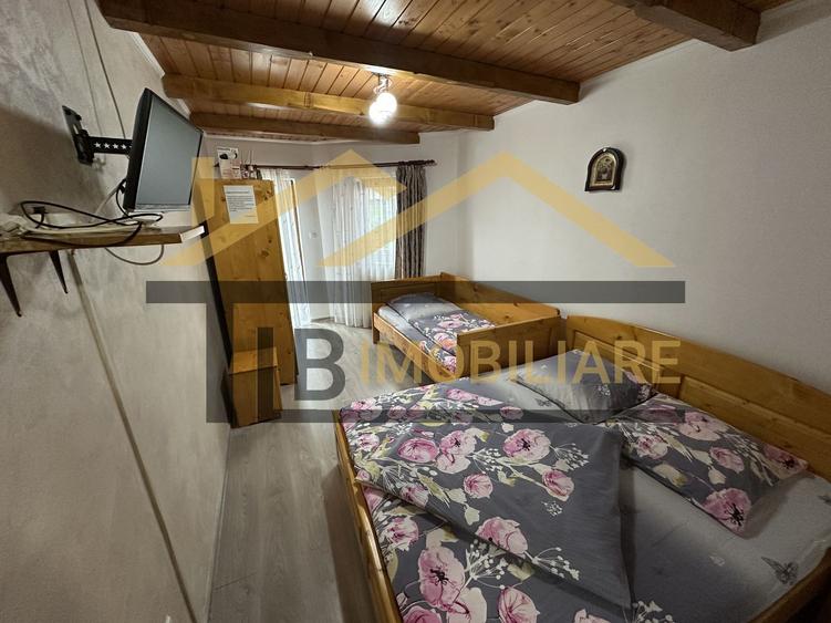 Vila cu 8 camere de vanzare, teren 1580mp, Zona Praid