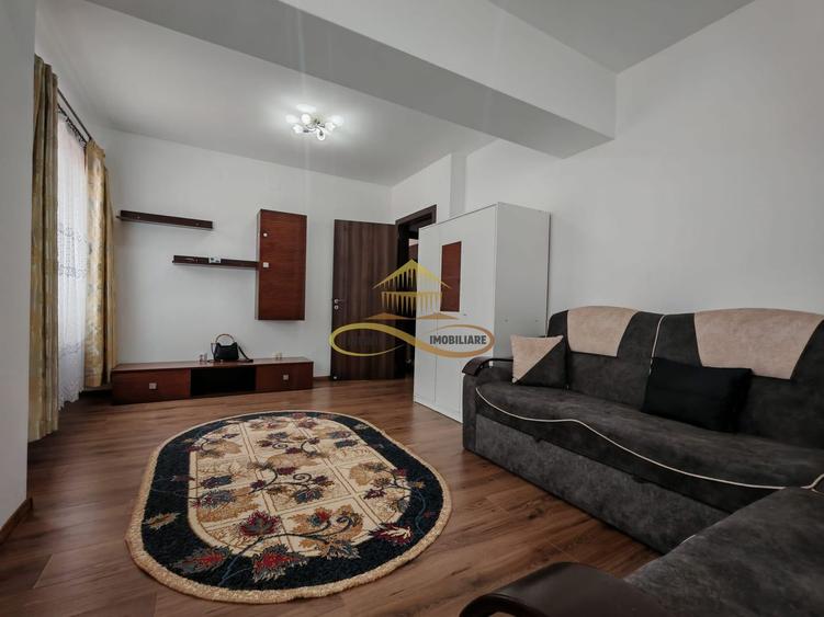 Apartament cu 2 camere decomandate de închiriat