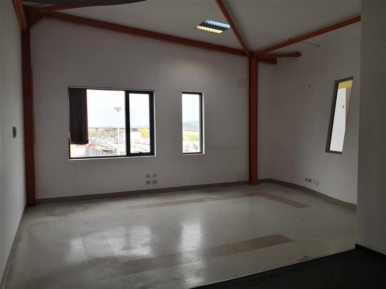 Spatii birouri, mici depozite, rond Mall Moldova, de la 15mp la 150mp