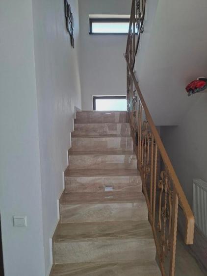 Vila tip duplex, an 2020, P+1, su 150mp, 4 camere, 2 bai, bucatarie,teren 325 mp