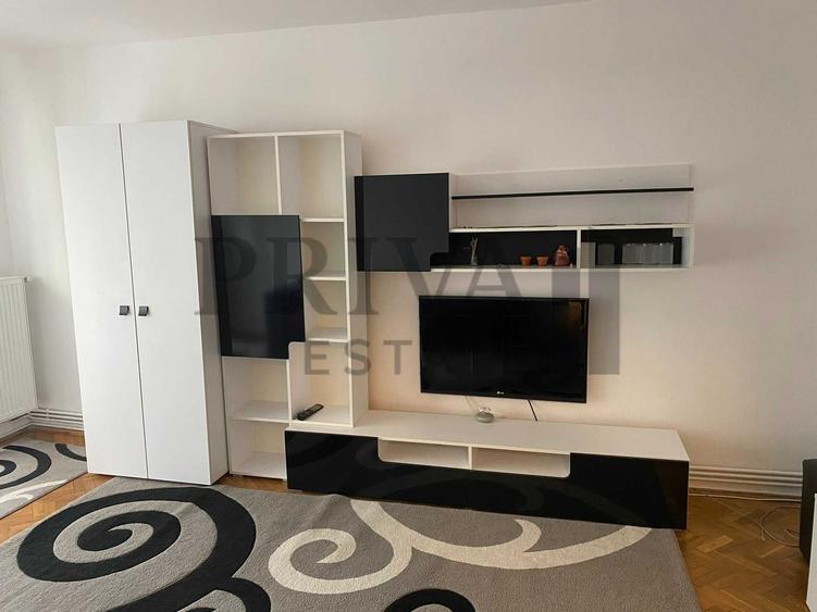 Apartament spațios 3 camere, 80 mp, etaj 2, Soarelui