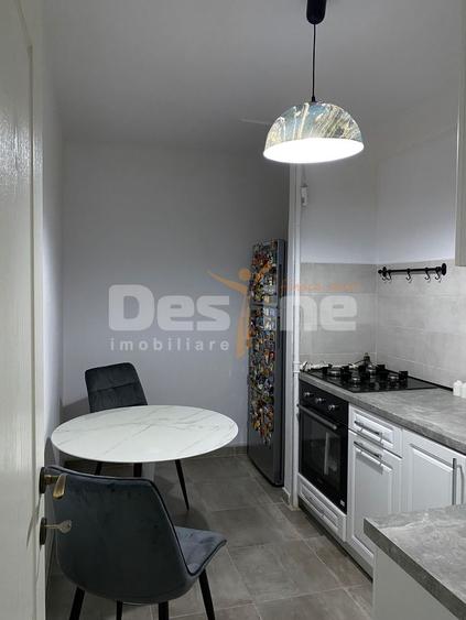 2 Camere - Metrou Eroii Revoluției