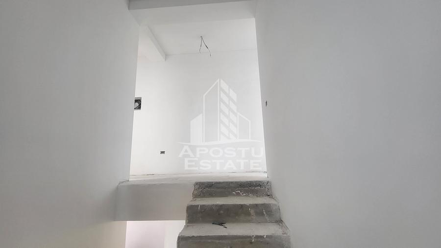 Casa individuala,5 camere,Sacalaz,la cheie