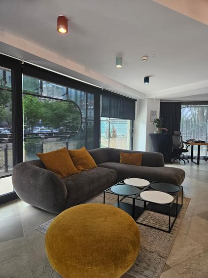 Spațiu Comercial Premium 145 mp, Cladire birouri - Unirii / Corneliu Coposu