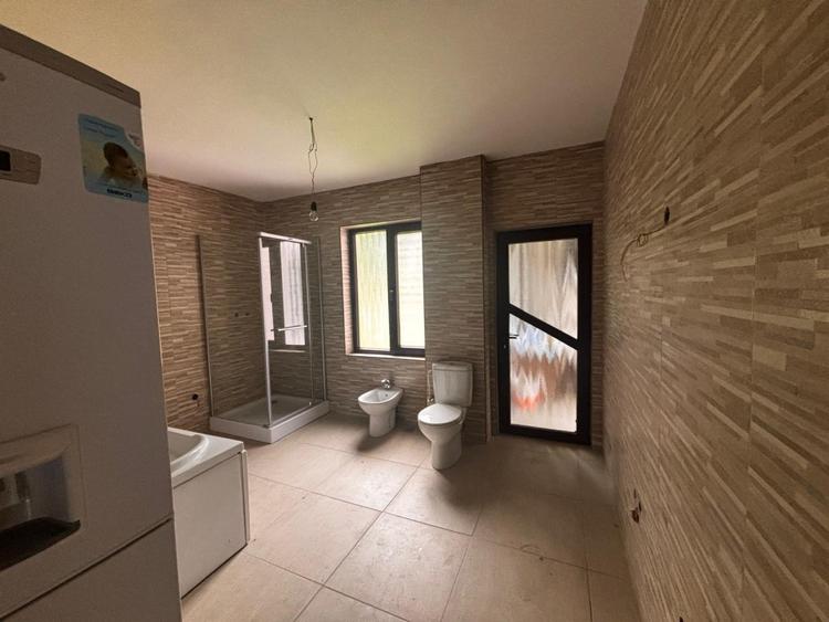 Casa Individuala, de vanzare, 360 mp, zona Piatra Fantanele
