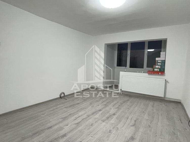 Apartament de vanzare  renovat complet Dambovita