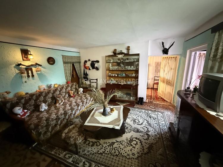 Casa demolabila  și teren 800mp cu toate utilitățile deschidere 26,5mp - 13