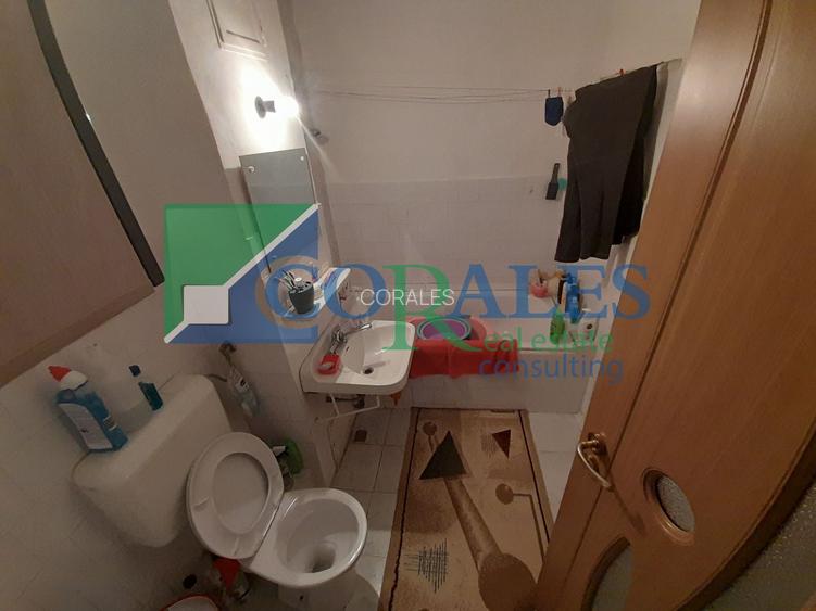 Zona linistita, aproape de Iulius Town. Decomandat. Vedere pe doua parti. - 9