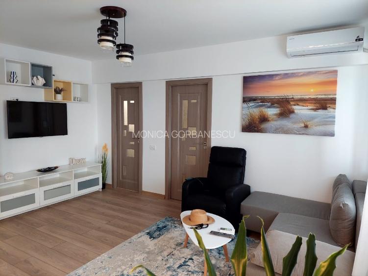Apartament 2 camere de închiriat – Piața Ovidiu | Vedere spre piață - 4