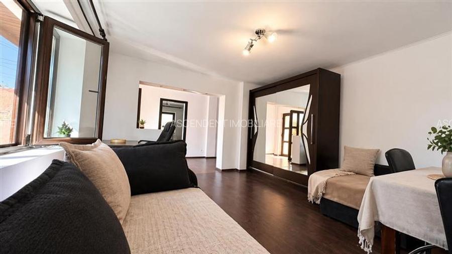 Traditionala casa, cu sursa proprie apa si domeniu de 1.500mp, Persani, Brasov - 2