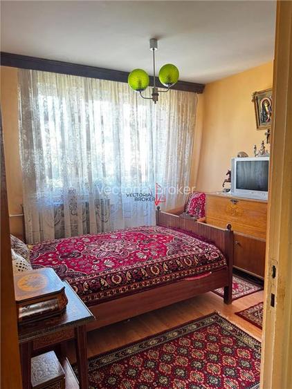 Apartament 3 camere Dristor Biserica Rimnicu Sarat - 2