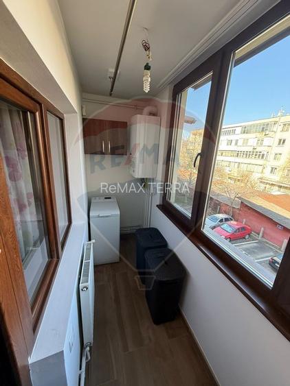 DE INCHIRIAT  APARTAMENT 4 camere zona centrala - 20