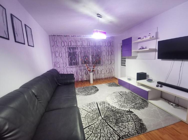 E3, apartament 2 camere decomandat, 2 balcoane, centrala, et 3 - 12