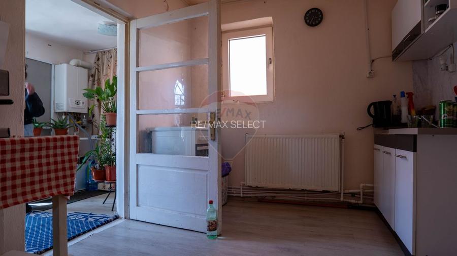 Afumati - vanzare casa si anexe cu teren intravilan, suprafata 700 mp - 24