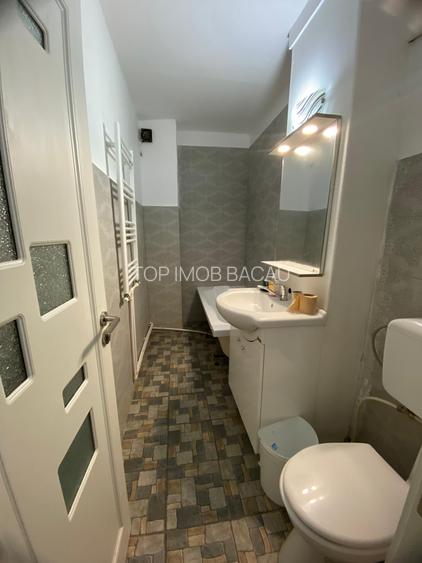 2 DECOMANDATE etajul 3 cu centrala, renovat, bloc 1985, Energiei - 6