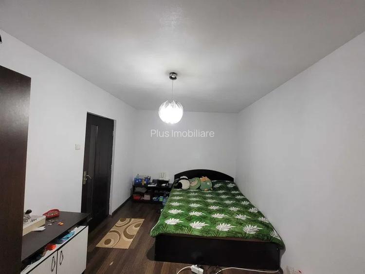 APARTAMENT 3 CAMERE PODU ROS, ETAJUL 1 - 4