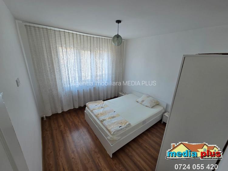 Apartament cu 3 camere semidecomandat Micro 21 - 2