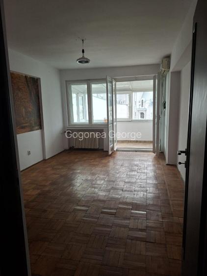 Apartament de vanzare - 2