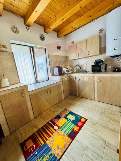 Casă / Vilă cu 4 camere de vânzare - 11