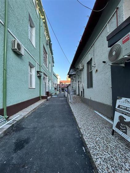 Cladire ultracentrala 1966 mp | consolidata | teren 1131 mp | Victoriei - Sfinti - 3