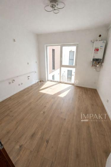 De închiriat apartament două camere, decomandat- Barc - 3