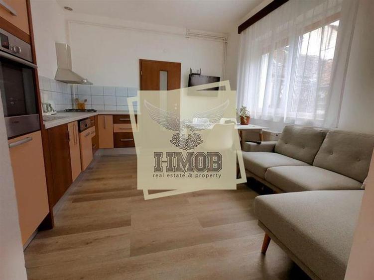 Apartament la casa 2 camere curte individuala | pivnita zona Centrala