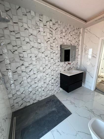 De vânzare apartament Penthouse nou, terase generos Micalaca Arad