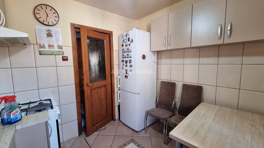 Apartament 2 camere centru etaj 3 - 11