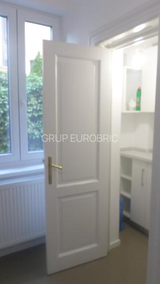CASIN, AVERESCU, parter in VILA, LUX, nemobilat, utilat, curte mare, superb - 9