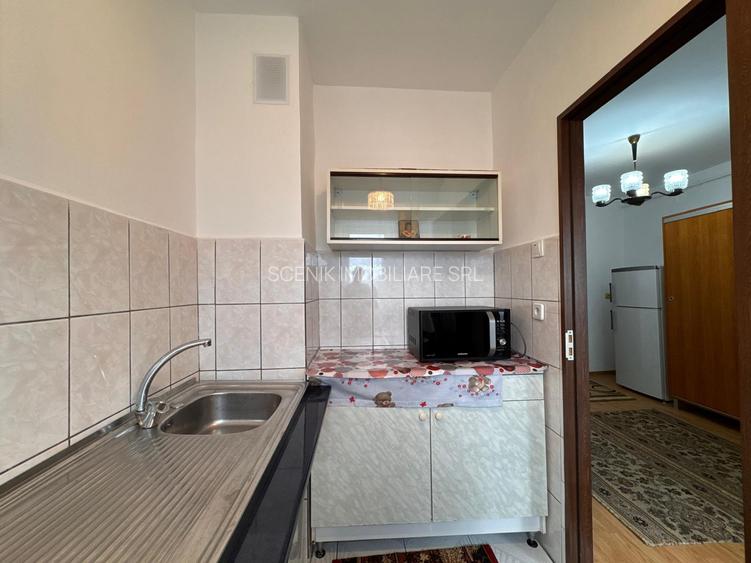 Garsoniera de inchiriat str. Toamnei, zona int. cu str. Harmanului - 7