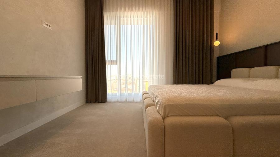 Penthouse pe bune, 5 camere, vedere la Mare si la Lac, 5 parcari subterane - 37