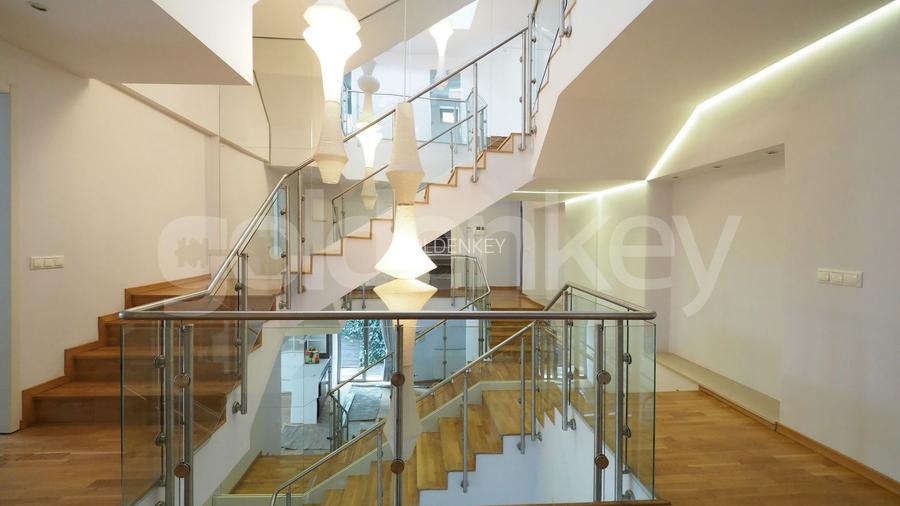 Vila duplex cu 6 camere | acces catre lac | terasa amenajata | barbecue | sauna - 18