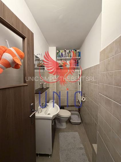 3 decomandate 1 Mai - 24