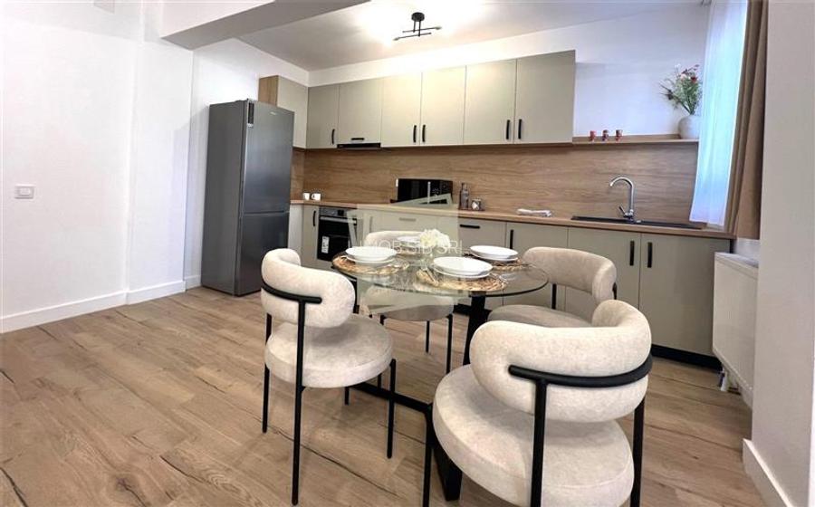 Apartament mobilat 60 mp utili la etajul 1 cu 2 camere terasa 12 mp - 4