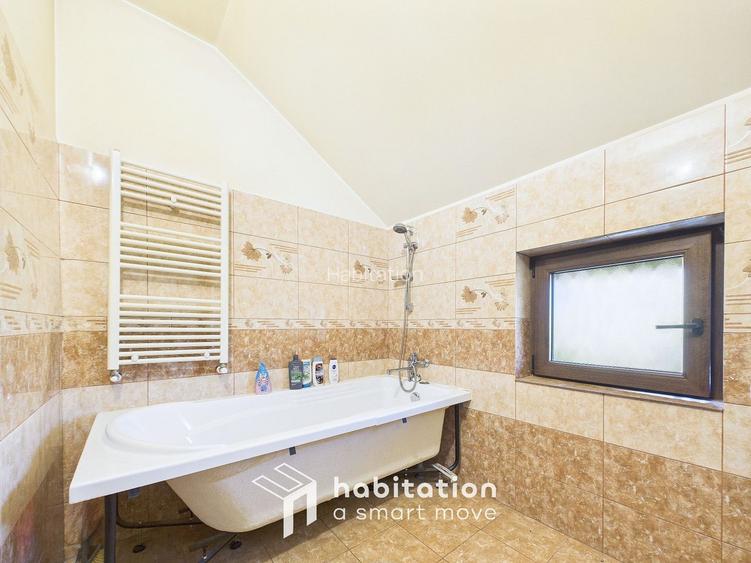 Casă individuală spațioasă și luminoasă cu garaj, în Mircea cel Bătrân - 24