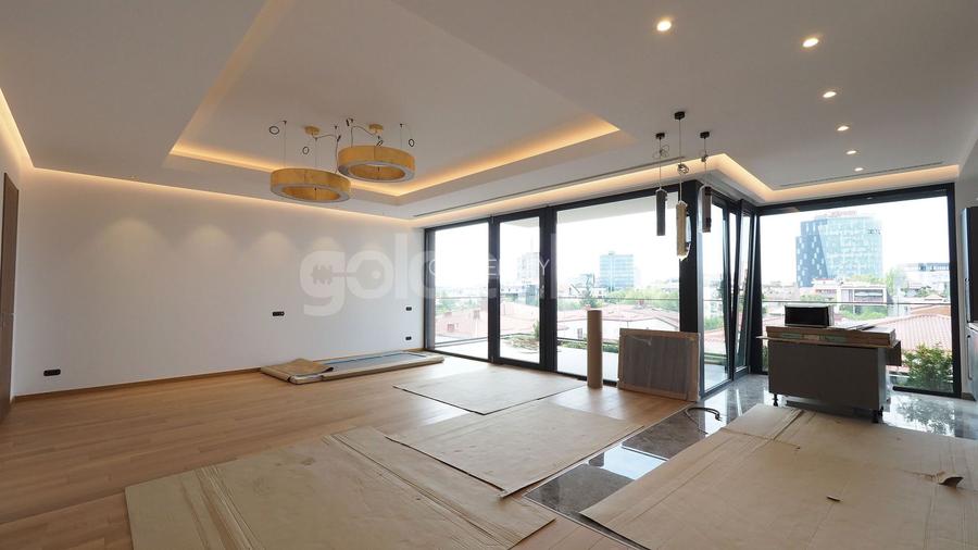 Apartament ultra-finisat cu 4 camere, 3 bai | 170mpu | 27mp terase - 2