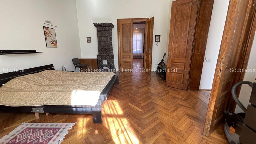 Apartament  spatios de vanzare intr-o cladire istorica - 16