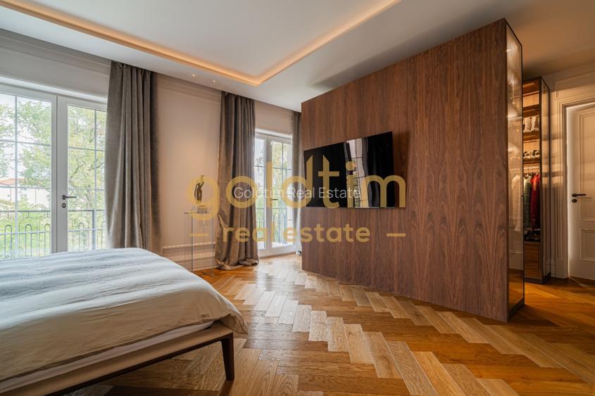 VILA SUPERBA/ACCES LA LAC/COMPLET MOBILATA/UTILATA LUX/CURTE/PARCARE/PIPERA - 7