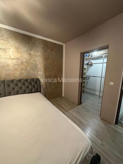 Casa situată în spatele primăriei aproape de centru  - 7