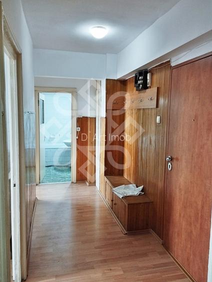 Apartament cu 2 camere, decomandat in zona Decebal Oradea - 4