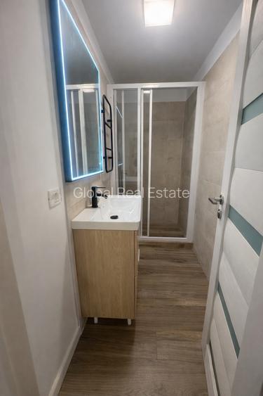 3 Camere Mamaia Zona Rex Vedere Frontală Lac Loc Parcare - 11