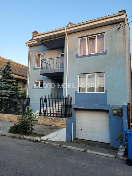 Techirghiol-vila deosebita D+P+1+M - 2