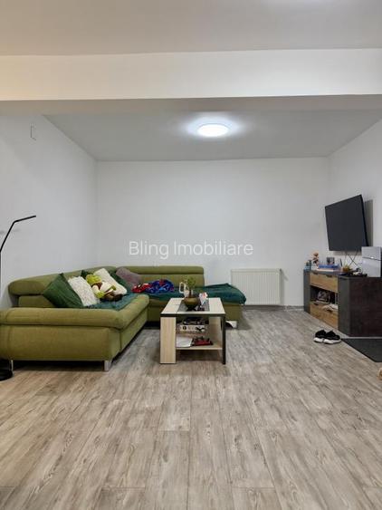 Apartament 58 mp utili+balcon ,zona Florilor,et 1  - 2